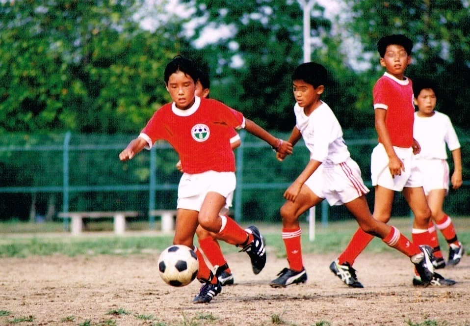 私の少年サッカー時代のアップ写真です。
