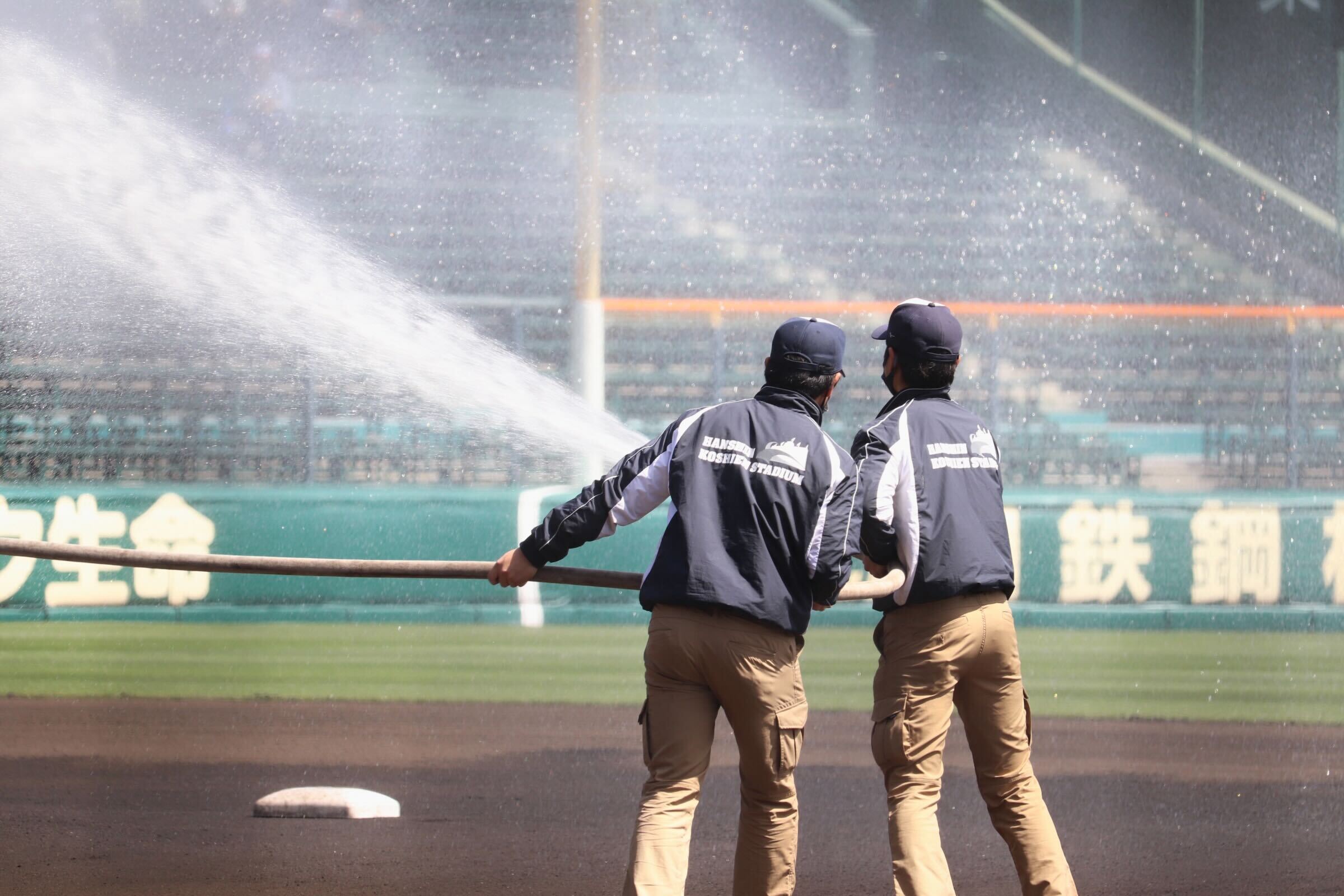 春の甲子園が始まる。高校野球の記念アルバムならSPOBOOK